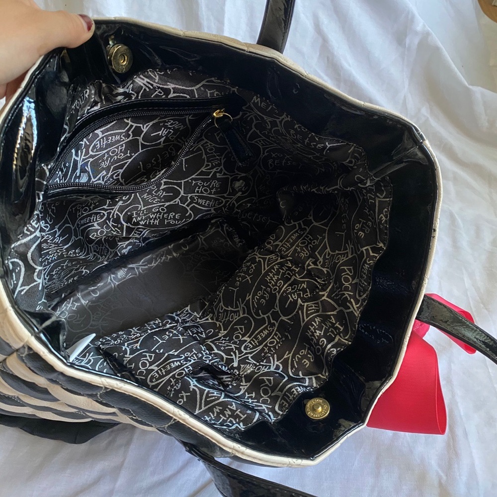 Betsey Johnson Tote Bag - Picture 3 of 4